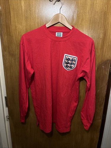 1966 bobby moore england away - moore,